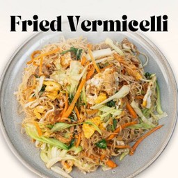 เส้นหมี่ผัด