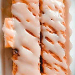 ร้านขนมปังเสียบไม้ปากซอยยย