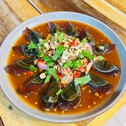 ยำไข่เยี่ยวม้า