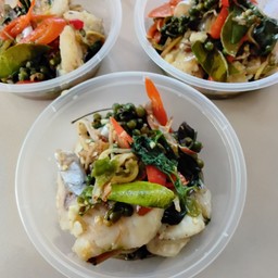 ผัดฉ่าปลาแม่น้ำ(ปลากด)