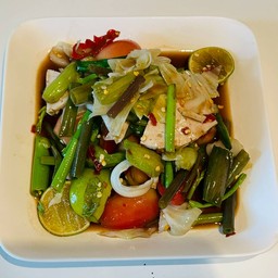 ตำซั่วผักลวก