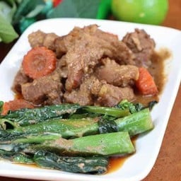 ยาย แหม่ม บ้่านยาย