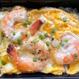 ข้าวราดไข่ข้น กุ้ง