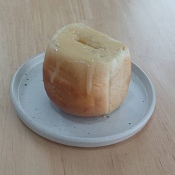 ขนมปังปิ้ง สังขยาไข่