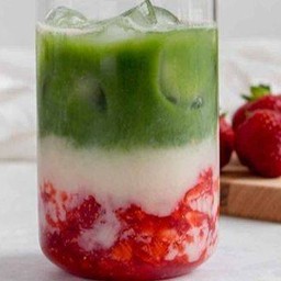 มัทฉะสตรอเบอร์รี่