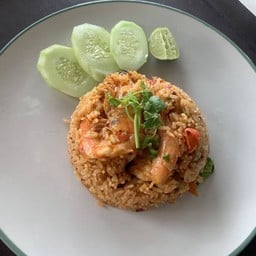ข้าวผัดต้มยำกุ้ง