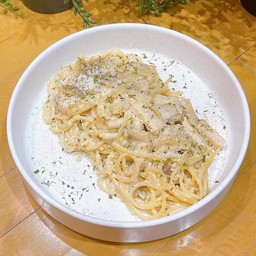 Mushroom Cabonara pasta