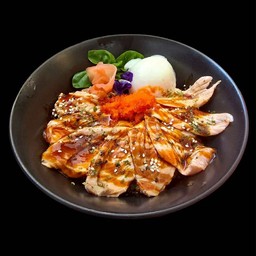 ข้าวแซลมอนภูเขาไฟ