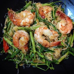 ผัดหมี่กระเฉด