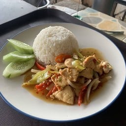 ผัดพริกหมู,ไก่