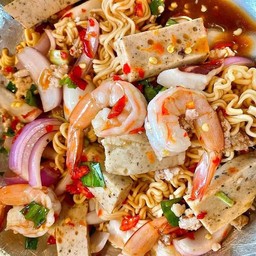 ยำมาม่า