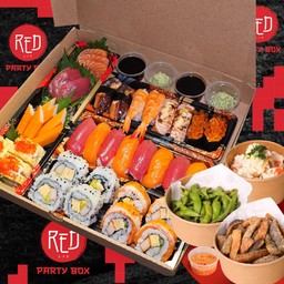 Festive Box กับสามสหายทานเล่น (26126)