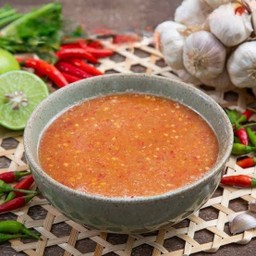 ซีฟู๊ดพริกแดง สามรส เผ็ดน้อย 1 ขวด