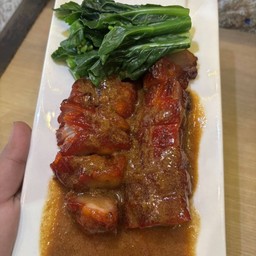 หมูแดงน้ำผื้ง