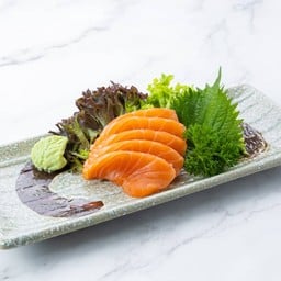 ปลาเเซลมอนสดซาชิมิจำนวน 5 ชิ้น