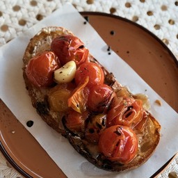 ซาวด์โดว ซาวด์ครีม + มะเขือเทศย่าง