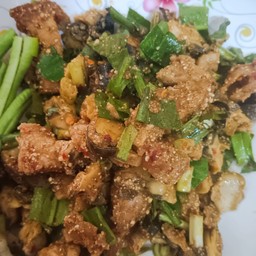 ก้อยหอยเชอรี่