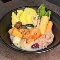 หม่าล่า (น้ำซุปกระดูกหมู)