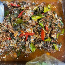 ผัดเผ็ดกบ