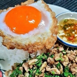 ข้าวผัดกะเพราไก่ Line Man