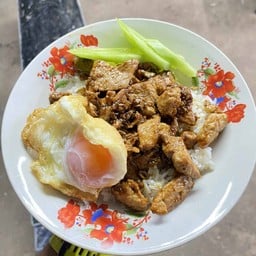 กะเพราริมคลอง