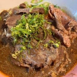 ก๋วยเตี๋ยวเนื้อตุ๋น-หมูตุ๋น (นายพล) ลาดพร้าววังหิน 54