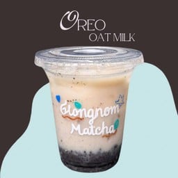 Oat milk oreo