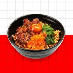 บะหมี่ไก่ทอดสามสีไข่ดองซีอิ๊ว