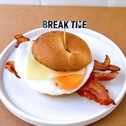 Bacon Egg Cheese Bagel