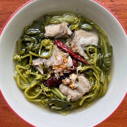 จอผักกาดใส่ซี่โครงหมู