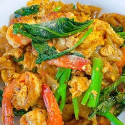 ผัดซีอิ๊วหมู ไก่