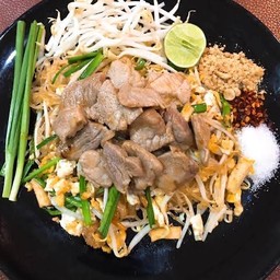 ผัดไทหมูนุ่ม