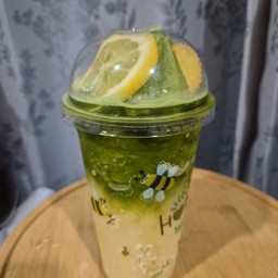 ชาเขียว น้ำผึ้งมะนาว