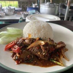 ตับผัดน้ำพริกเผาราดข้าว