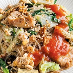 สุกี้แห้งหมูนุ่ม (น้ำจิ้มสูตรเด็ดจากทางร้านโดยเฉพาะ)