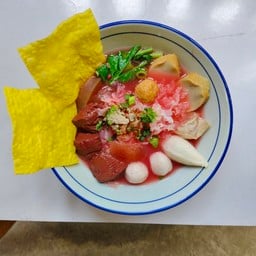 แม่ตู่ก๋วยเตี๋ยวหมูโบราณ