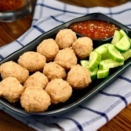 ลูกชิ้นหมูทอด (ลูกชิ้นหมูล้วนๆเน้นๆ)