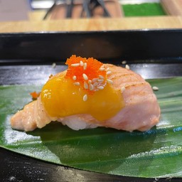 แซลมอนเบิร์นไข่กุ้ง