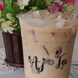 ร้าน อ.ต้า (กาแฟน้ำผลไม้ปั่นหวานน้อย)
