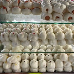 ขนมจีบซาลาเปา ฮาลาล (หน้าร้านบุคอลี)