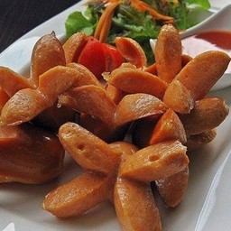 American sausage ไส้กรอกทอด