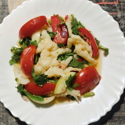 ยำเล็บมือนาง