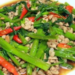 ผัดผักบุ้งหมูสับ  หมูชิ้น  ไก่