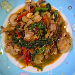 ผัดเผ็ดหมูป่า(กับข้าว)