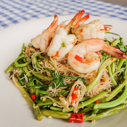 หมี่กระเฉดกุ้งสด.