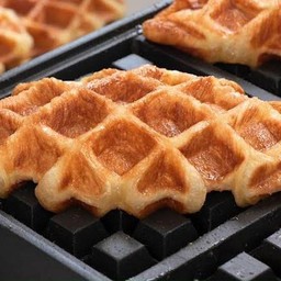 ครอฟเฟิลเนยสด (Butter Croffle)