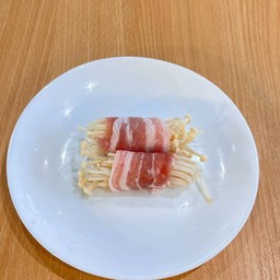 สามชั้นพันเห็ดเข็มทอง 2ชิ้น