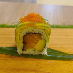 แซลมอนอโวคาโด้โรล