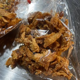 หมูสามรส เจ