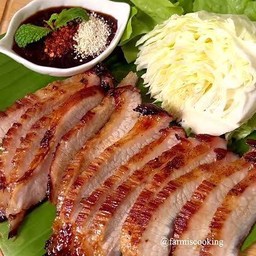 คอหมูย่าง แต่คนย่าง